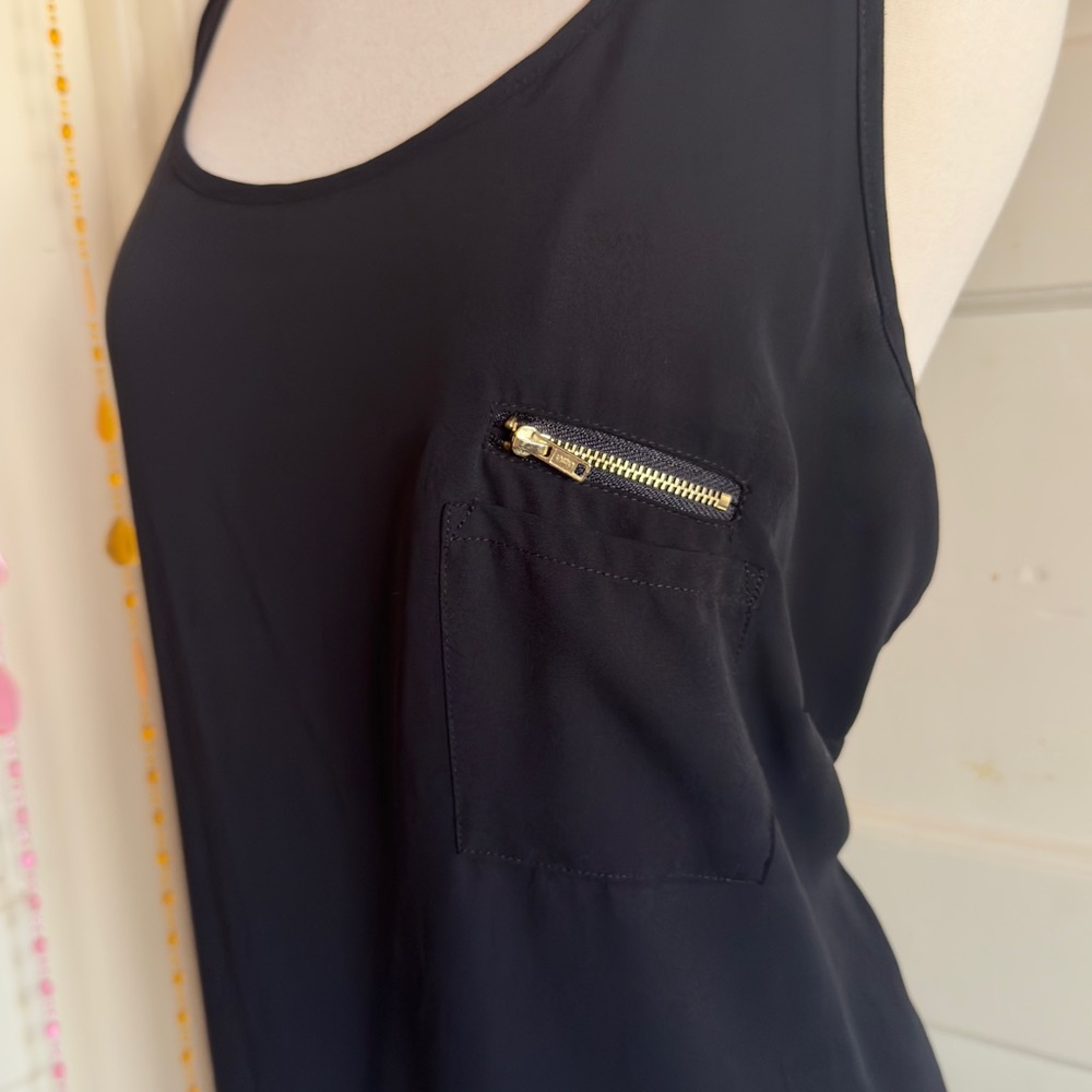 Ambiance Apparel Black Flowy Tank Top 1X Gold Zip Pocket Plus Size - Picture 2 of 8
